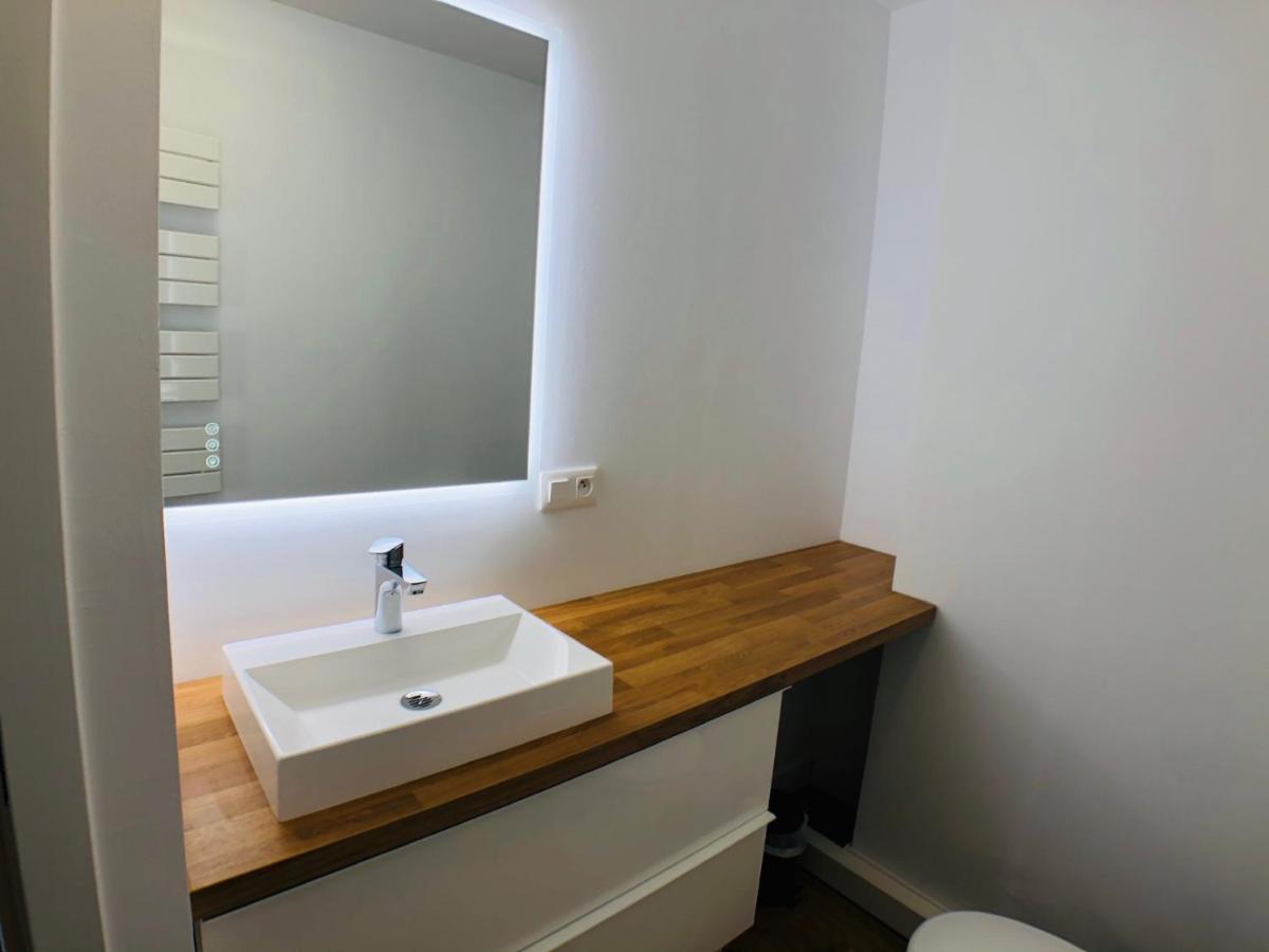 Charmant Appartement 1-4 Personnes, Proche Centre Avec Parking Nantes Buitenkant foto